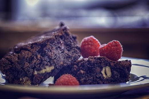 Raspberry Walnut Chocolate Chip Protein Brownies - Ultimate Nutrition