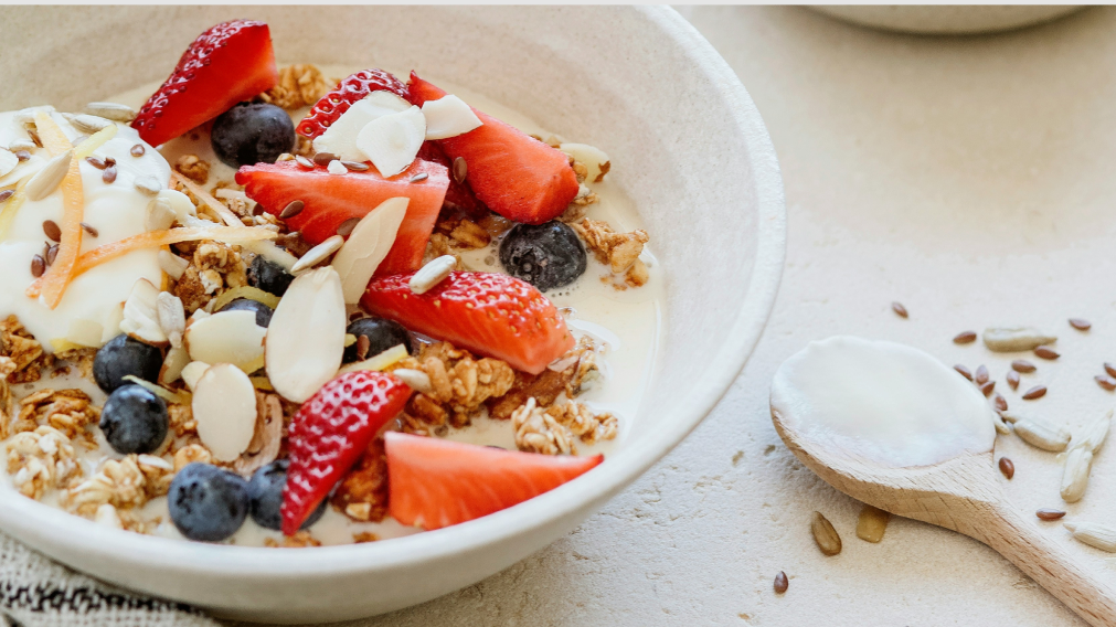 No Appetite at 5 A.M.? How to Fuel an Early Workout Without a Full Breakfast