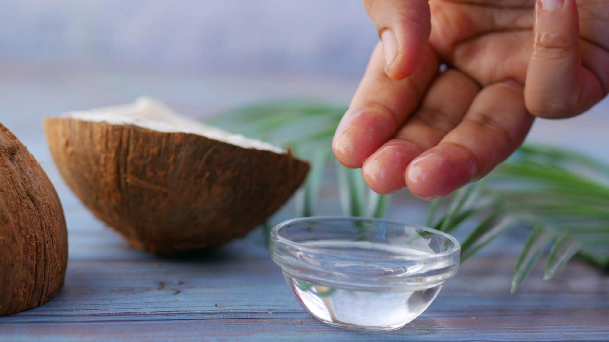 MCT Oil vs. Coconut Oil - Ultimate Nutrition