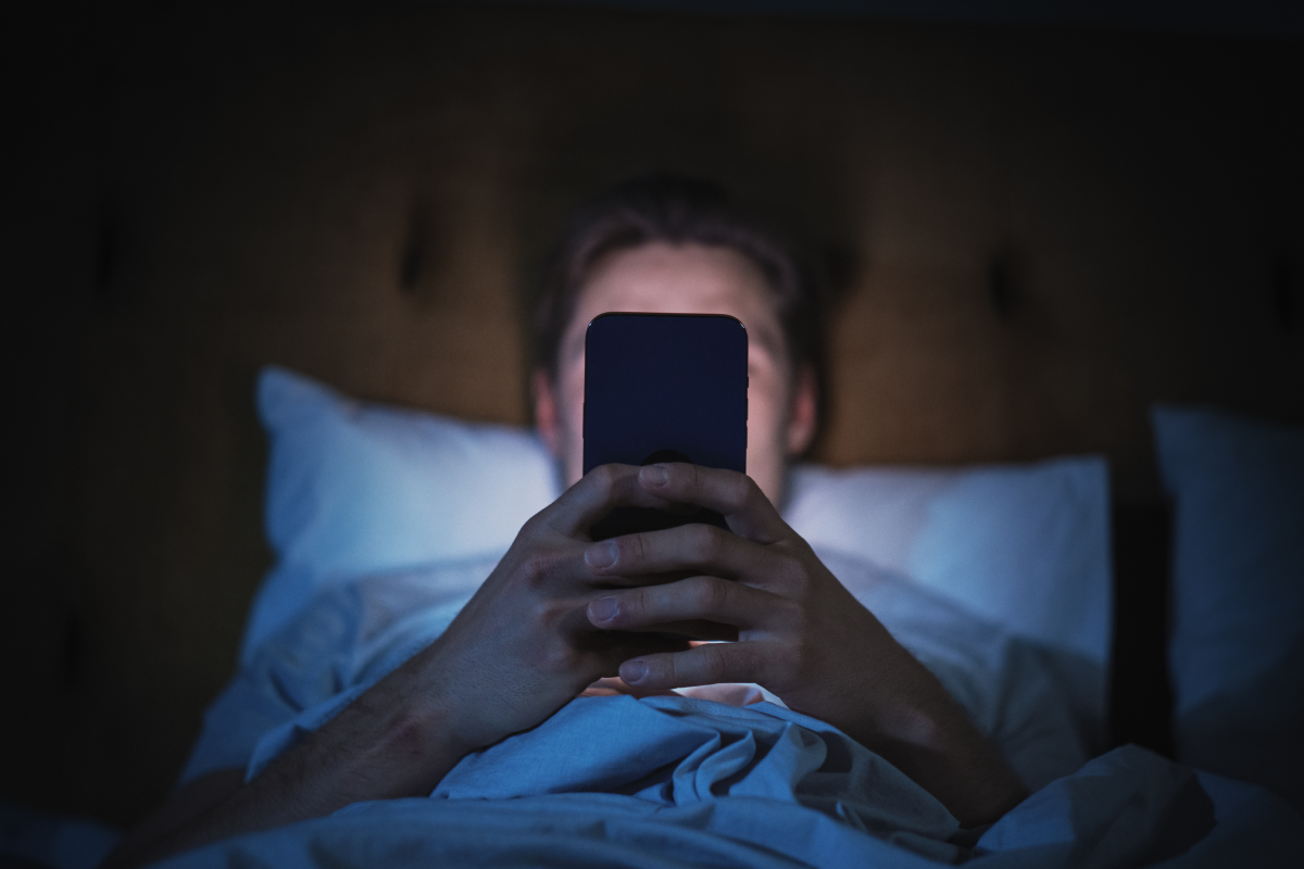 Blue Light  Sleep & Fitness How Night Screens Sabotage Gains